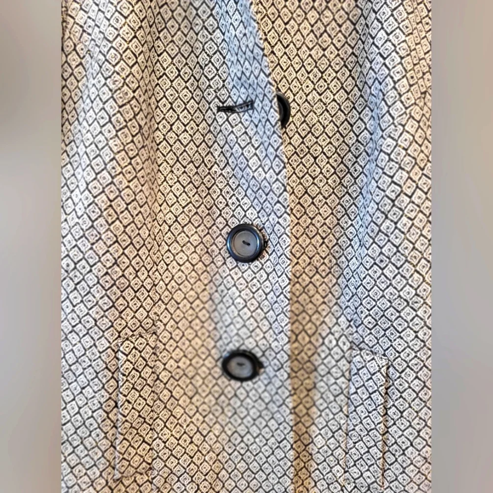WOMEN'S GREY AND BLACK METRO STYLE SKIRT SUIT SET SIZE 12 - Picture 10 of 16